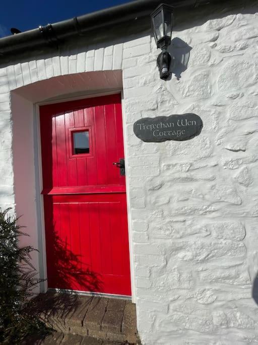 The Dairy @ Trefechan Wen Goodwick Eksteriør billede