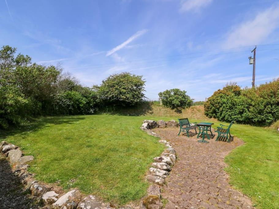 The Dairy @ Trefechan Wen Goodwick Eksteriør billede