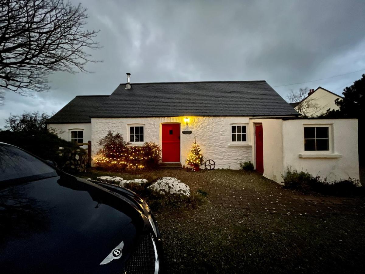 The Dairy @ Trefechan Wen Goodwick Eksteriør billede