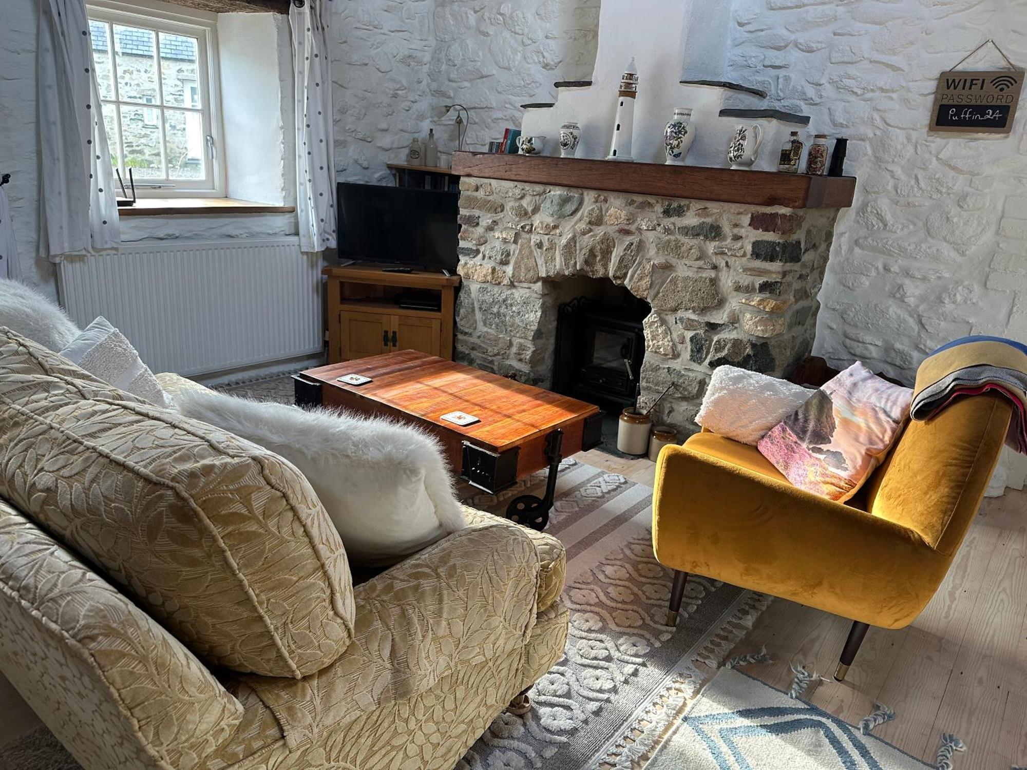 The Dairy @ Trefechan Wen Goodwick Eksteriør billede